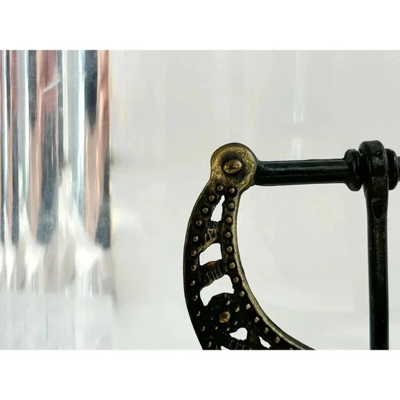 Dark Rich Bronze Vintage Southwest Style Curved Edge Cutout Ornate Belt Buckle - Picture 5 of 10